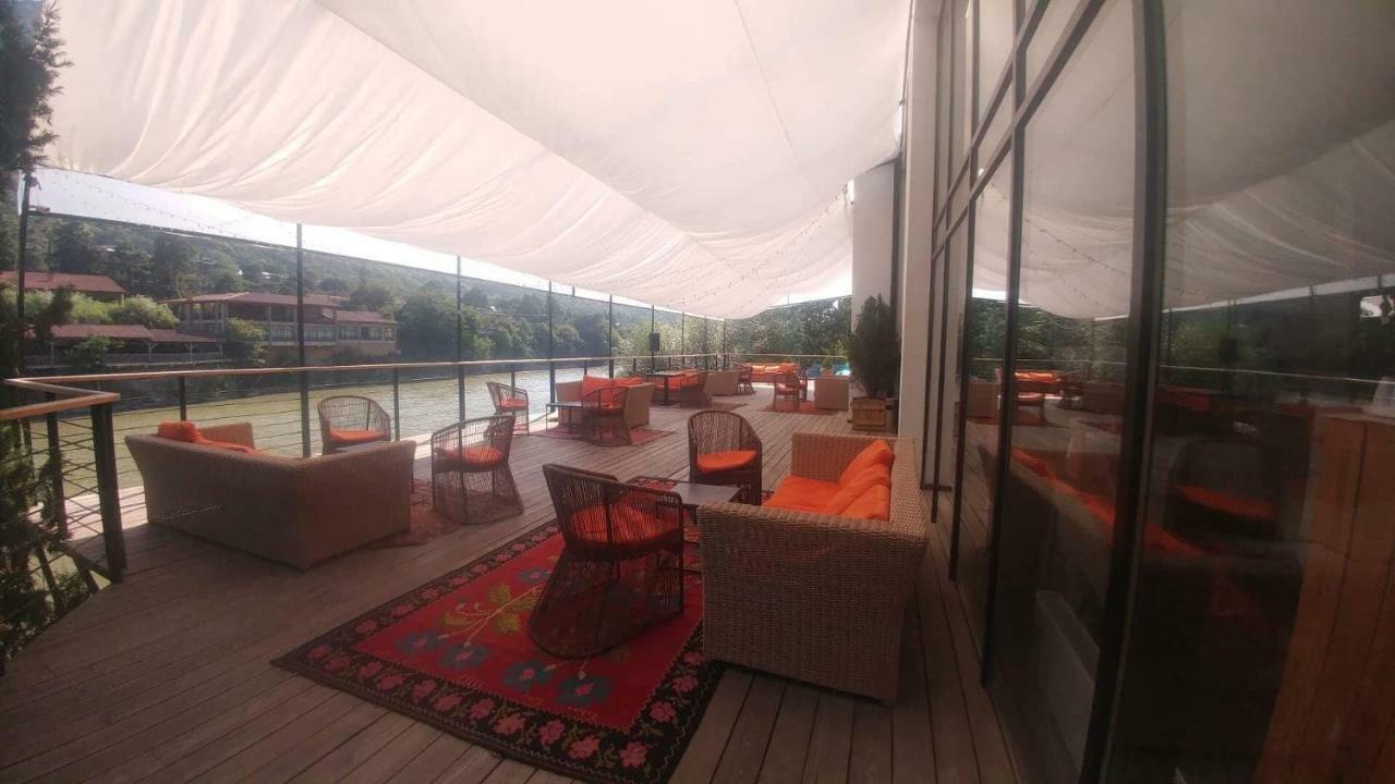 Hotel The Balcony Mtsʼkhetʼa Buitenkant foto